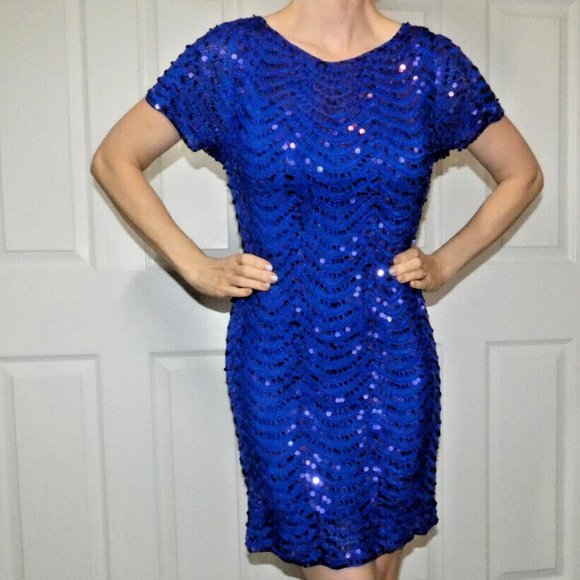 Blue PROM Dress Size 8 Crochet Lace Sequins Rare Sexy British Statement Gorgeous - Picture 11 of 12